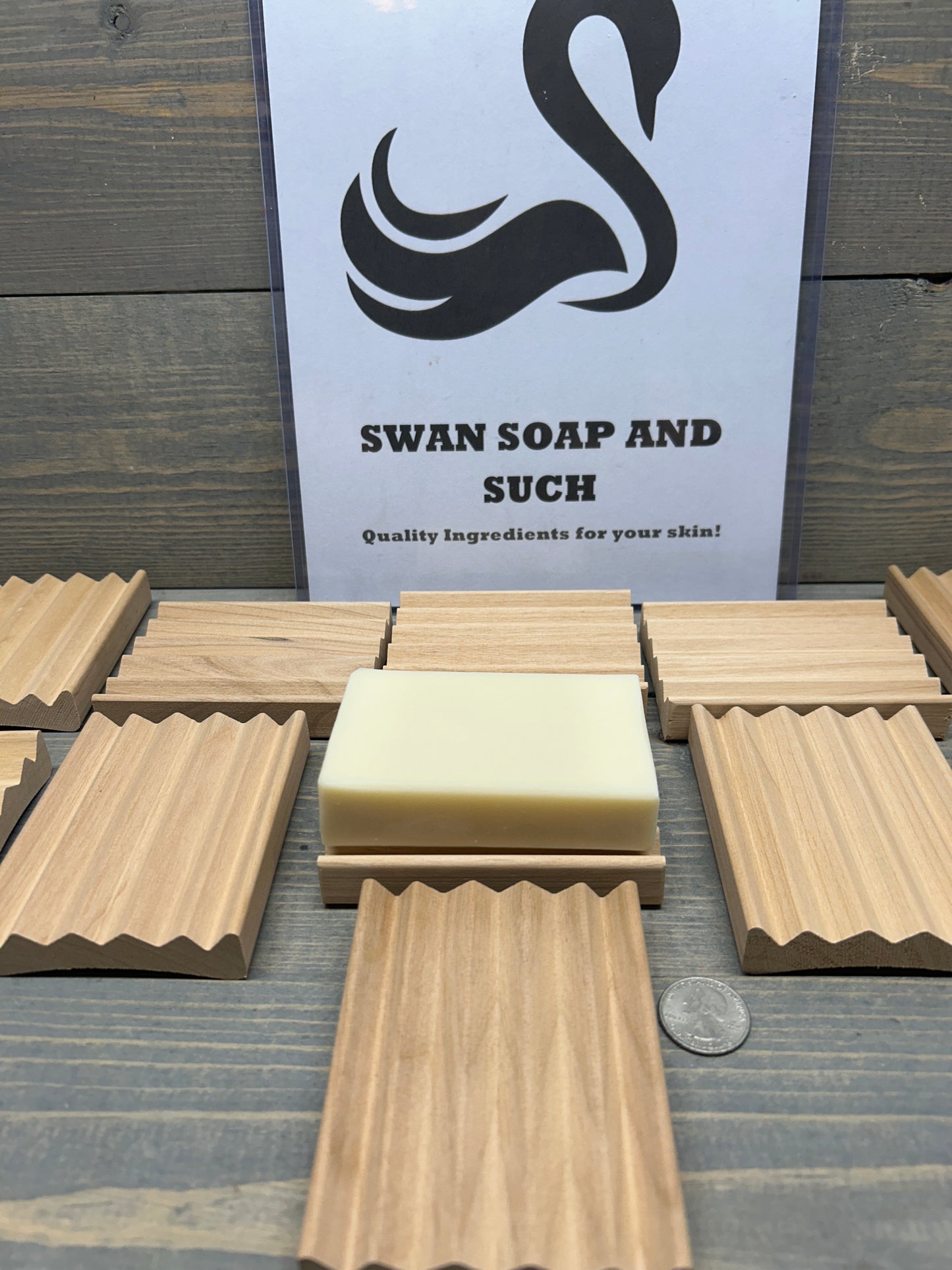 4" Alder Wood Soap Dish – Natural Battlement Design