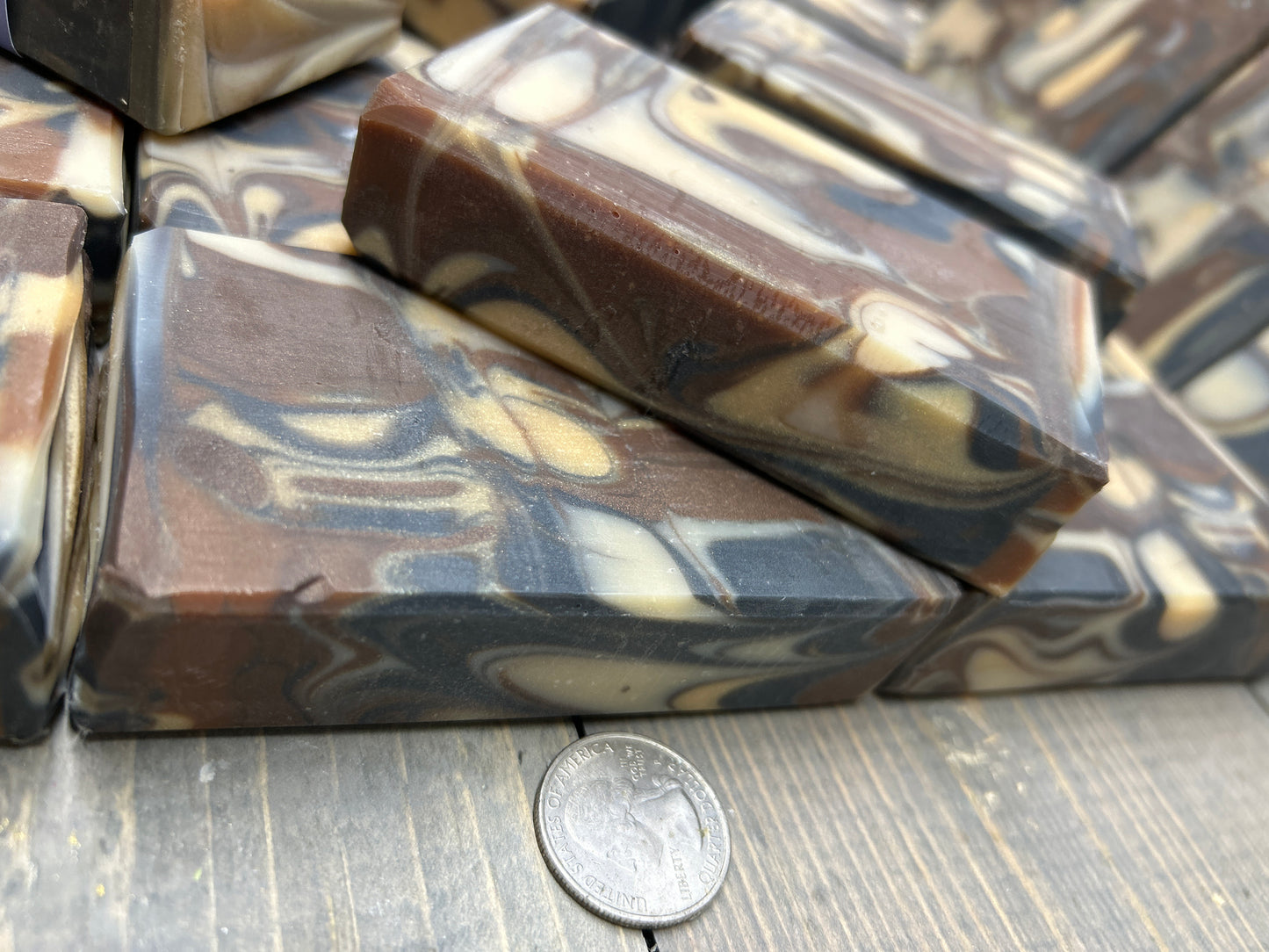 Antique Sandalwood Soap 5.0 oz., White creamy bubbles, Cleanses and smells so good