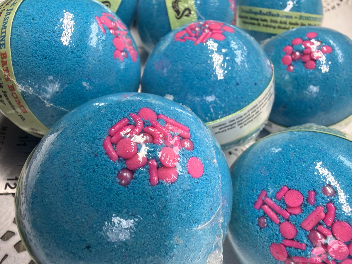 Bath Bomb - Honeysuckle Jasmine Bath Bombs - - Quality ingredients for soft luxurious bath, feels so good - 4.5 oz - 2.5"