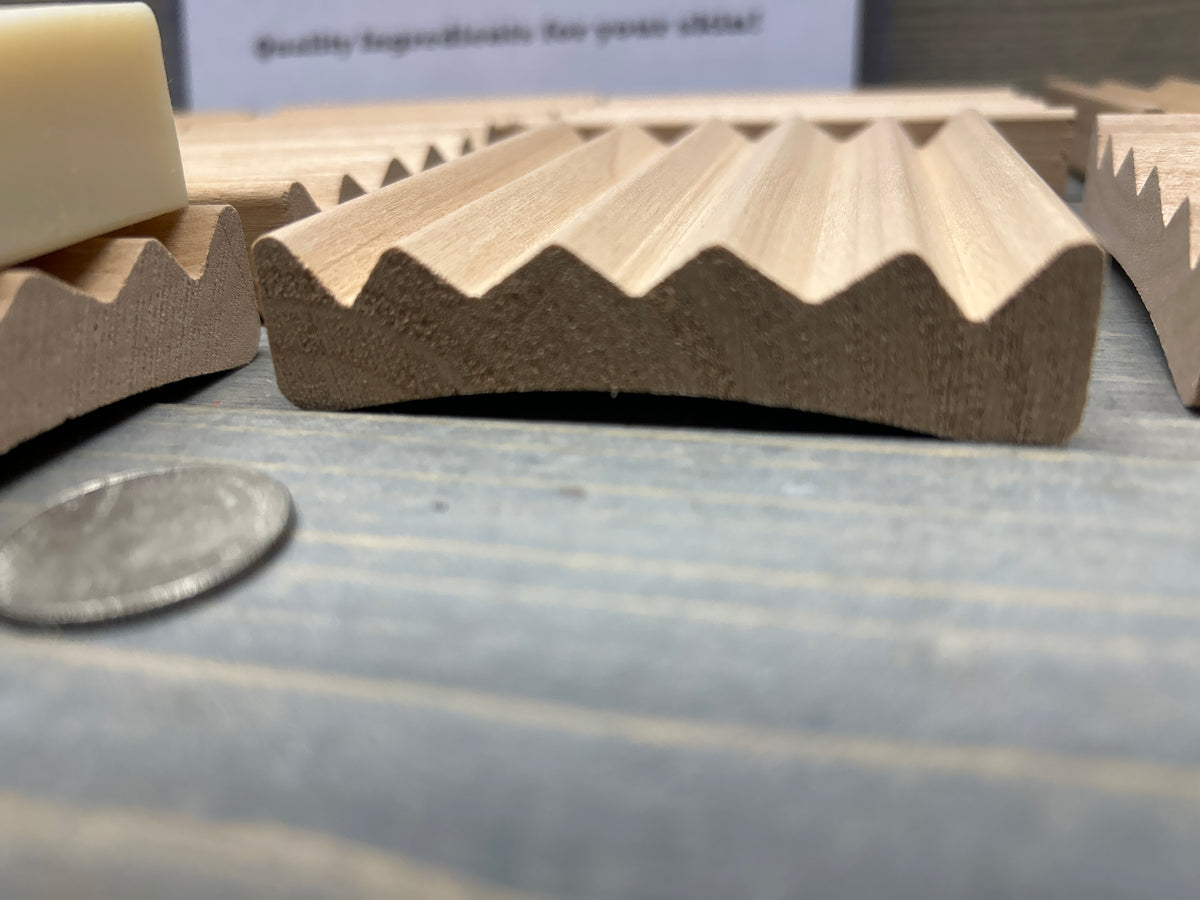 4" Alder Wood Soap Dish – Natural Battlement Design