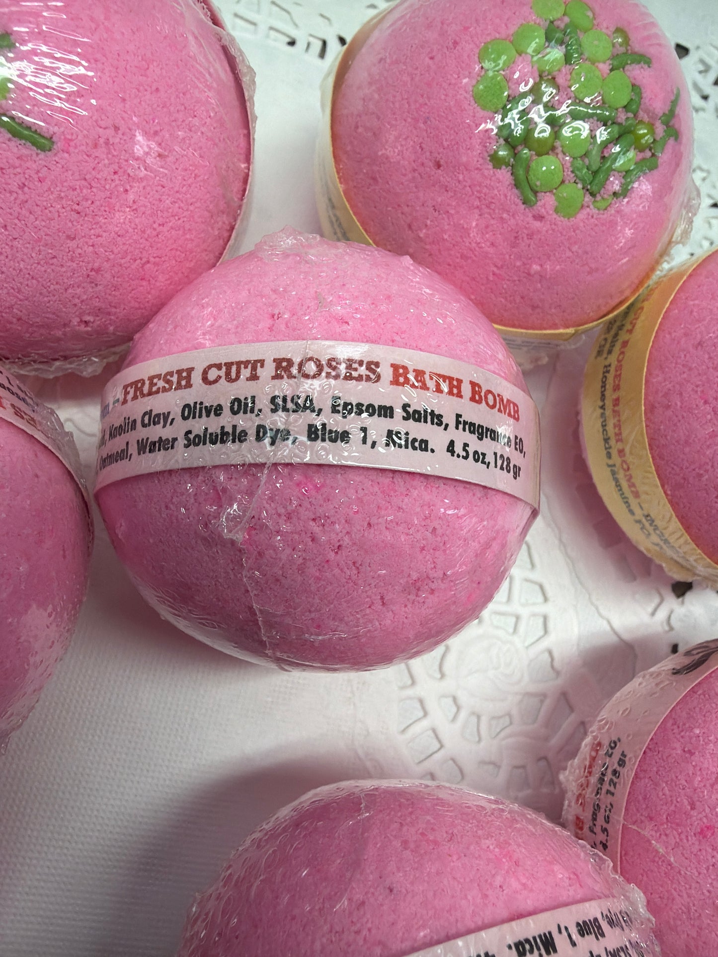 Bath Bomb - Fresh Cut Roses Scented Bath Bombs with Embeds and Candy sprinkled