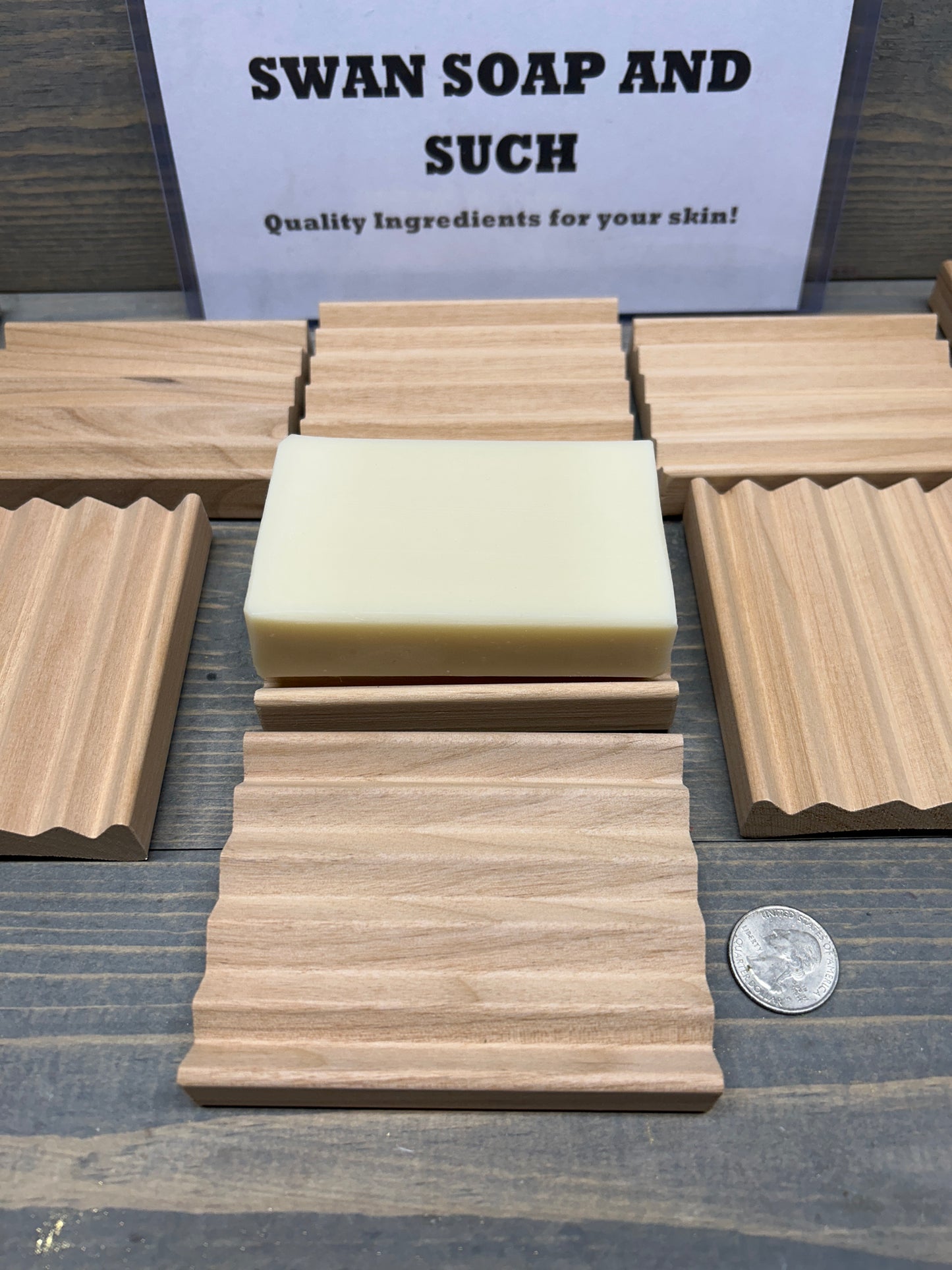 4" Alder Wood Soap Dish – Natural Battlement Design