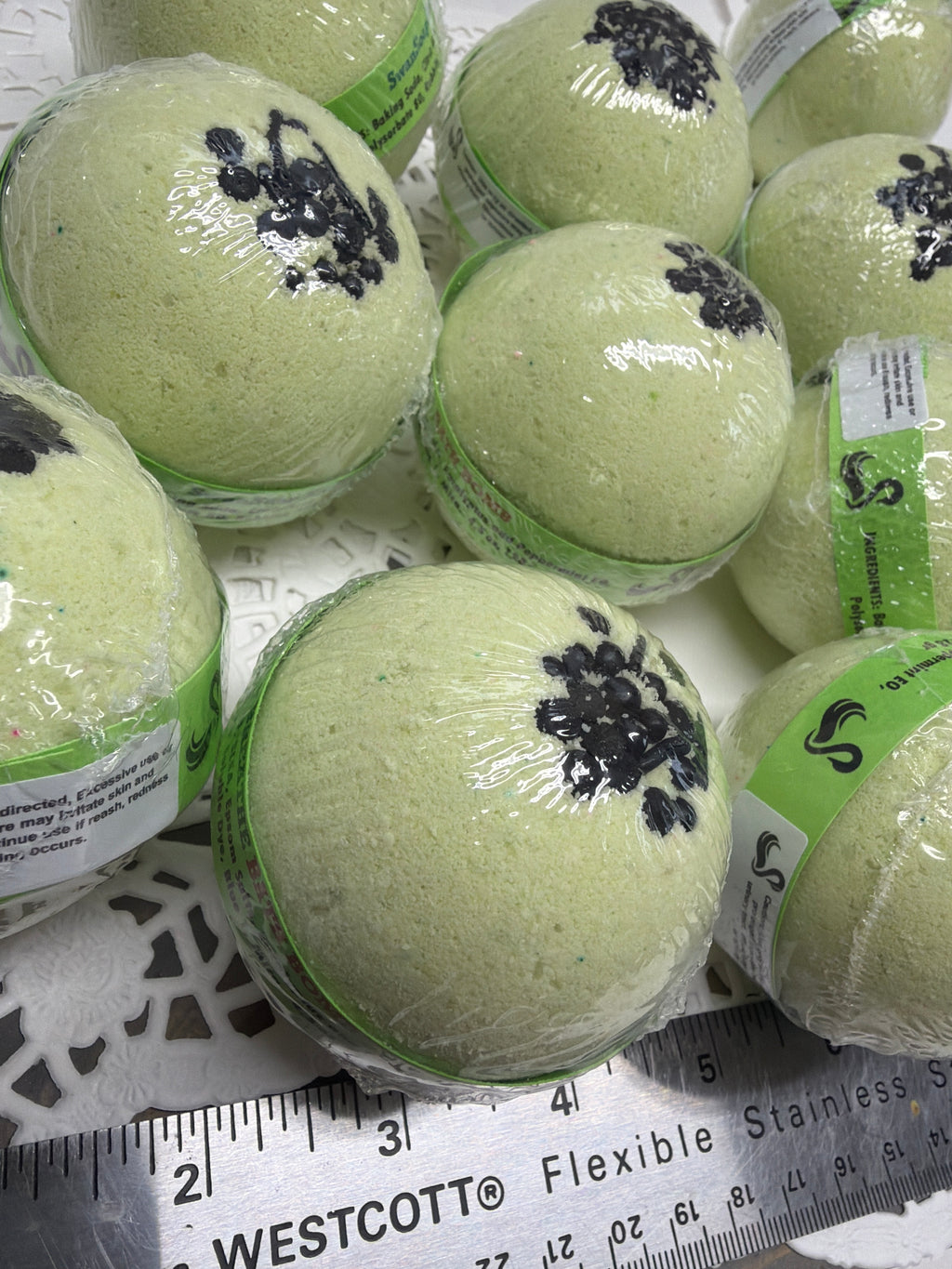 Bath Bomb - Breathe Bath Bomb -SINUS - Eucalyptus & Peppermint EO