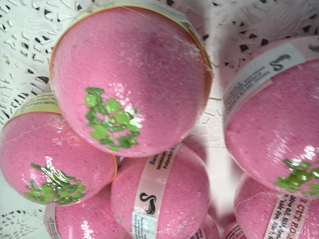 Bath Bomb - Fresh Cut Roses Scented Bath Bombs with Embeds and Candy sprinkled