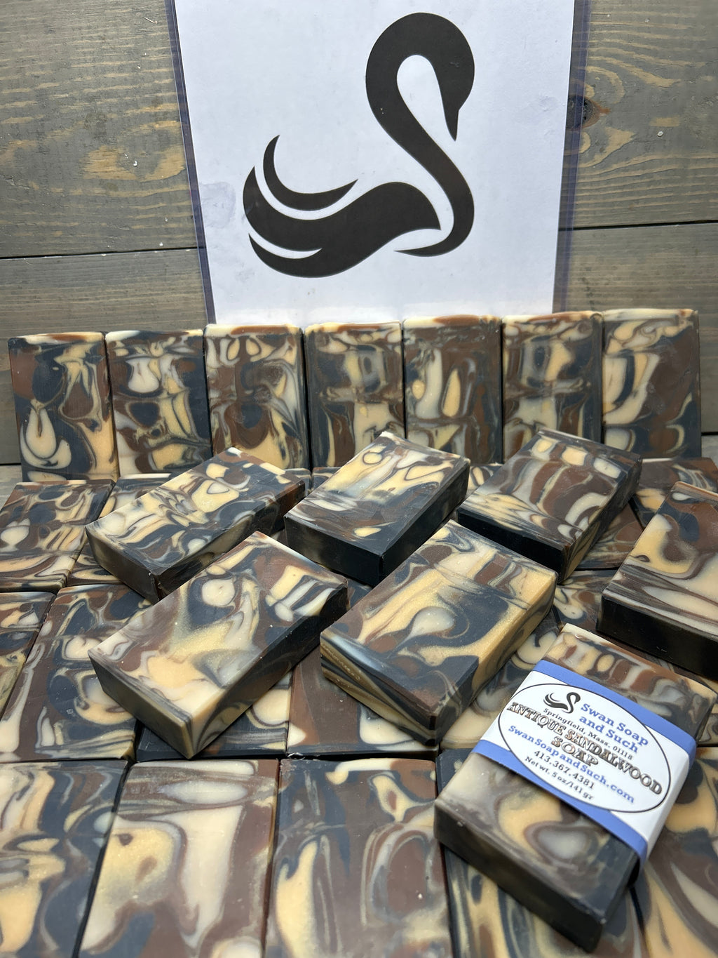 Antique Sandalwood Soap 5.0 oz., White creamy bubbles, Cleanses and smells so good