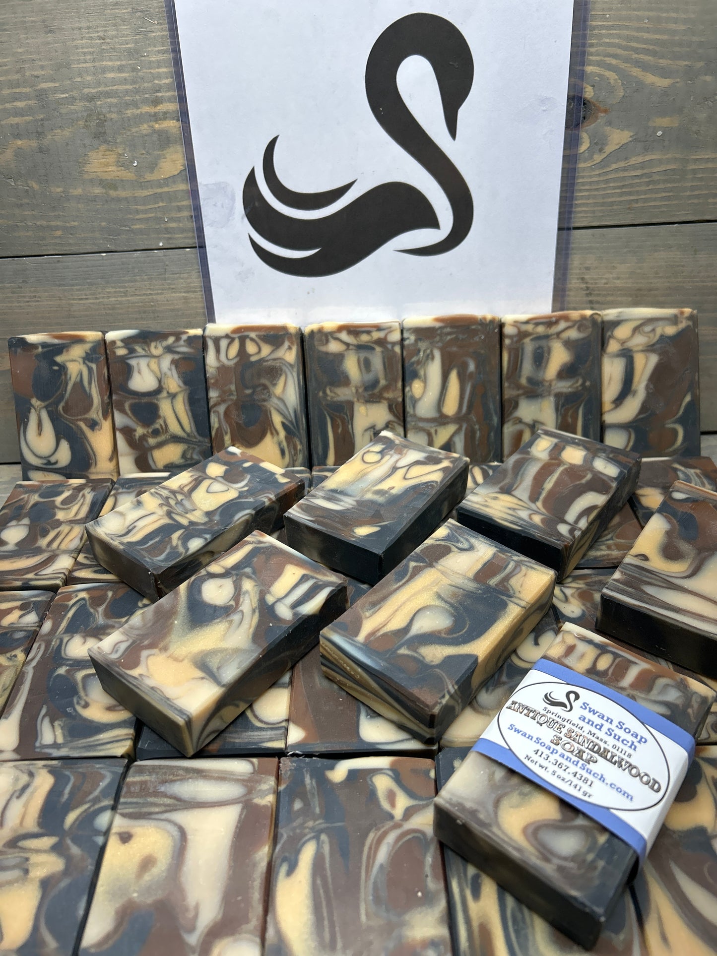 Antique Sandalwood Soap 5.0 oz., White creamy bubbles, Cleanses and smells so good
