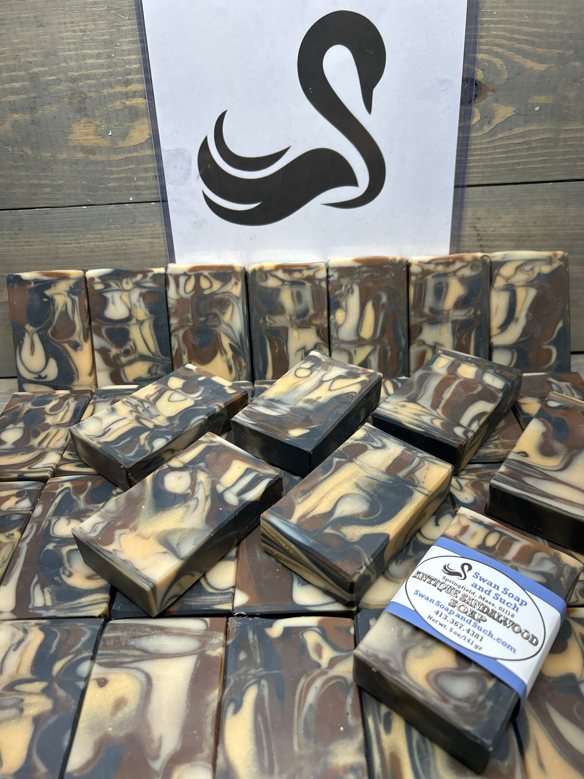 Antique Sandalwood Soap 5.0 oz., White creamy bubbles, Cleanses and smells so good