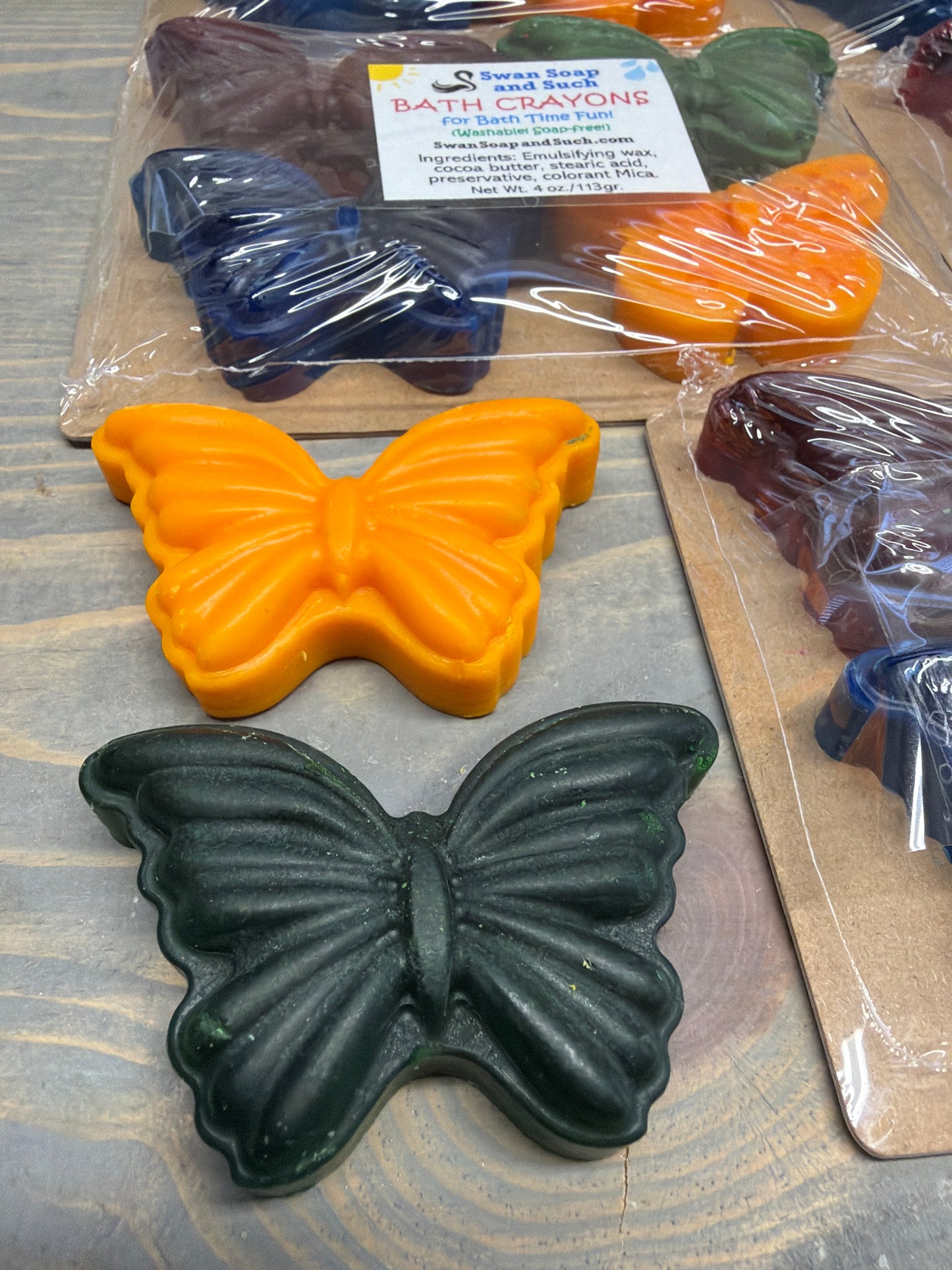 BATH CRAYONS BUTTERLY SHAPE FOR BATH TIME FUN! So fun and creative!