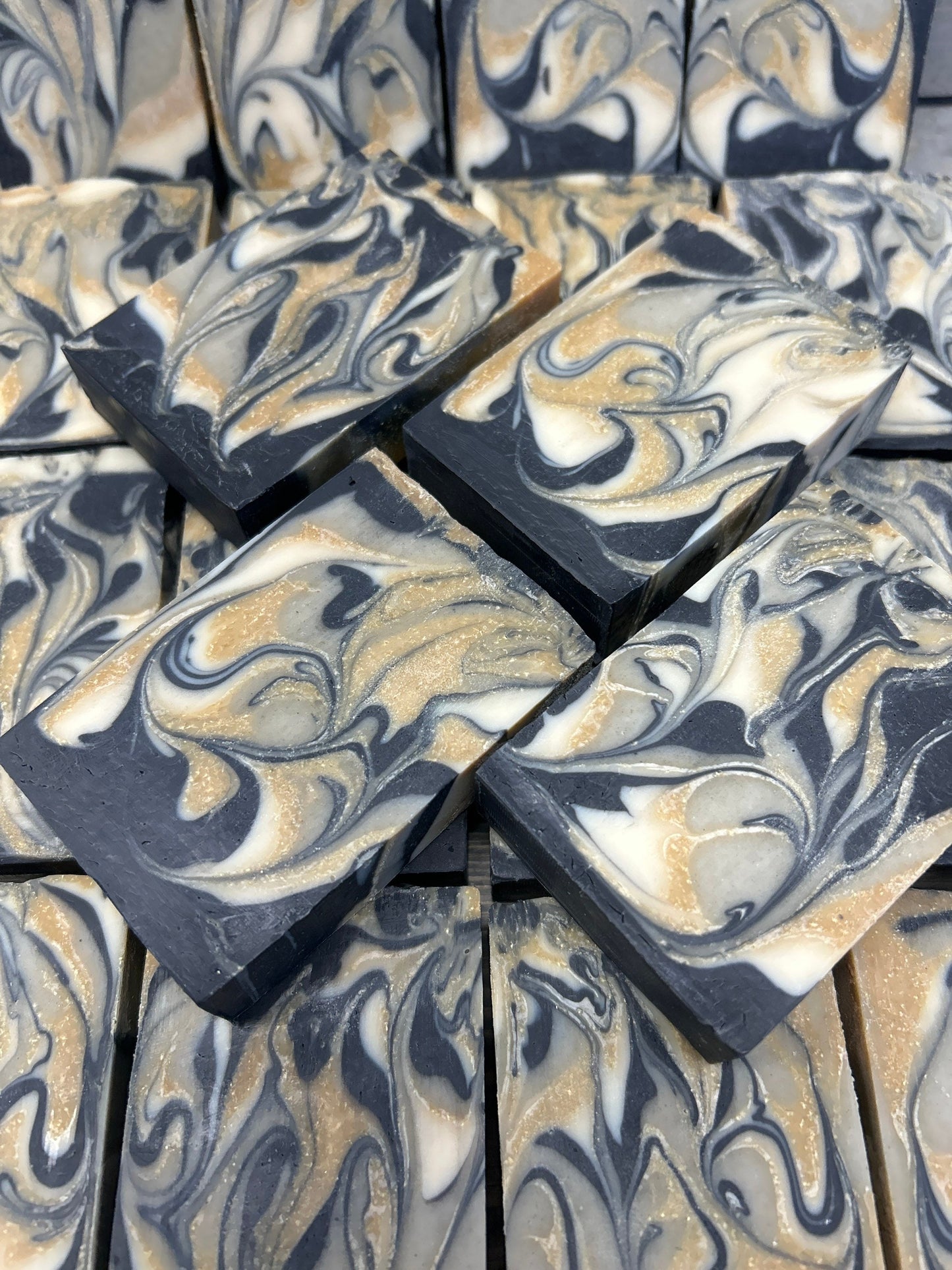 Sulfur Soap, Bentonite Clay, Activated Charcoal, Tea Tree EO and Lemon EO 5.5 oz Bar Soap, leaves your skin clean!