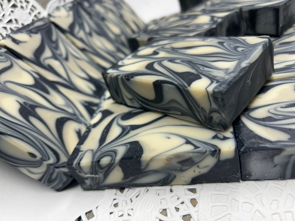 Acne Bentonite Clay & Charcoal Bar Soap, lathers beautifully, leaves your skin clean!